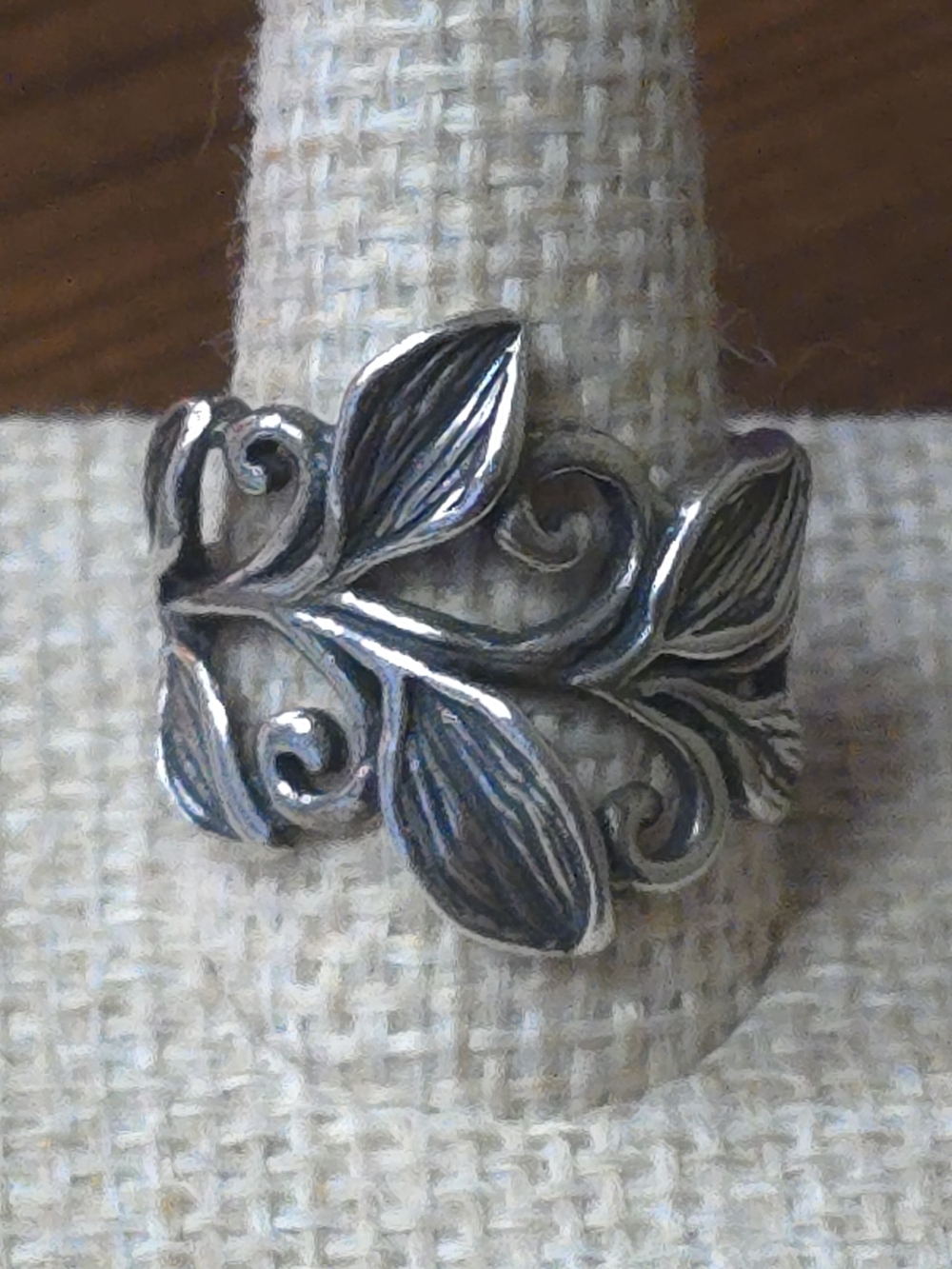 Sterling Silver Leaf Vine Ring - Elegant Women’s Jewelry